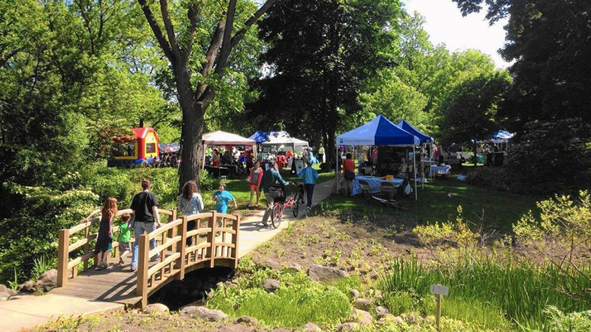 Dandelion Wine and Arts Music Festival in Waukegan
